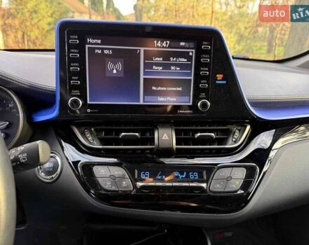Чорний Тойота C-HR, об'ємом двигуна 2 л та пробігом 38 тис. км за 21990 $, фото 13 на Automoto.ua