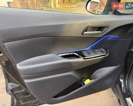 Чорний Тойота C-HR, об'ємом двигуна 2 л та пробігом 38 тис. км за 21990 $, фото 10 на Automoto.ua