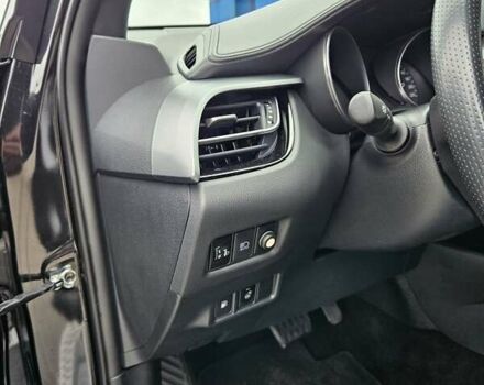 Чорний Тойота C-HR, об'ємом двигуна 1.99 л та пробігом 57 тис. км за 30000 $, фото 18 на Automoto.ua