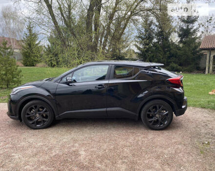 Чорний Тойота C-HR, об'ємом двигуна 2 л та пробігом 25 тис. км за 19000 $, фото 24 на Automoto.ua