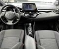 Черный Тойота C-HR, объемом двигателя 2 л и пробегом 8 тыс. км за 25900 $, фото 41 на Automoto.ua