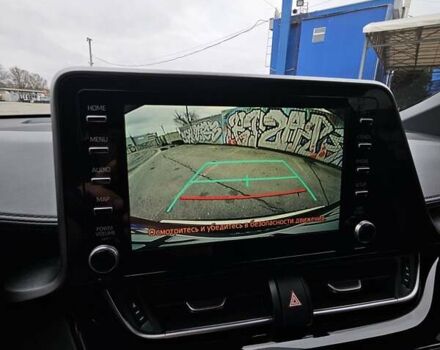Чорний Тойота C-HR, об'ємом двигуна 1.99 л та пробігом 57 тис. км за 30000 $, фото 7 на Automoto.ua