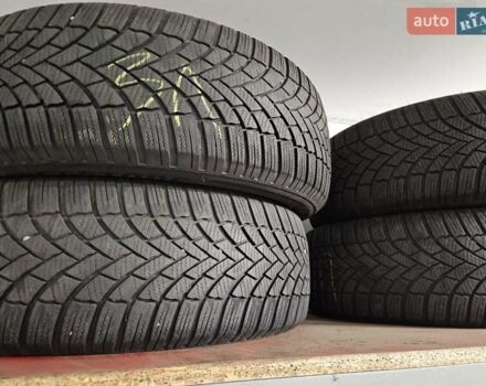 Чорний Тойота C-HR, об'ємом двигуна 1.99 л та пробігом 57 тис. км за 30000 $, фото 33 на Automoto.ua