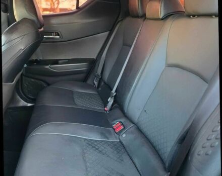 Черный Тойота C-HR, объемом двигателя 2 л и пробегом 28 тыс. км за 4400 $, фото 11 на Automoto.ua