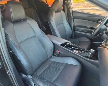 Черный Тойота C-HR, объемом двигателя 2 л и пробегом 28 тыс. км за 4400 $, фото 7 на Automoto.ua