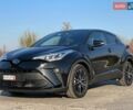 Черный Тойота C-HR, объемом двигателя 0 л и пробегом 2 тыс. км за 32750 $, фото 1 на Automoto.ua