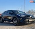 Черный Тойота C-HR, объемом двигателя 0 л и пробегом 2 тыс. км за 32750 $, фото 3 на Automoto.ua