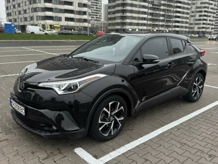 Черный Тойота C-HR, объемом двигателя 1.99 л и пробегом 137 тыс. км за 17900 $, фото 1 на Automoto.ua