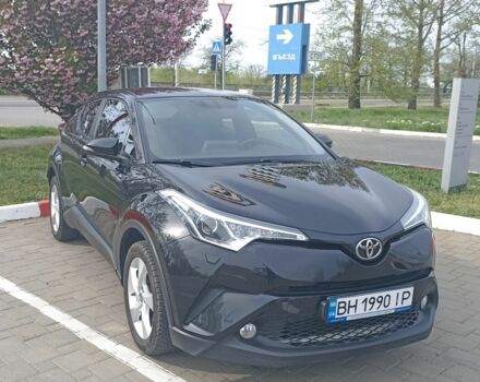 Черный Тойота C-HR, объемом двигателя 1.2 л и пробегом 64 тыс. км за 22000 $, фото 1 на Automoto.ua