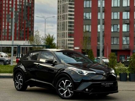 Тойота C-HR 2017 в Киеве на Automoto.ua Черный Тойота C-HR, объемом двигателя 2 л и пробегом 137 тыс. км за 18700 $, фото 1 на Automoto.ua