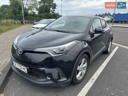 Тойота C-HR 2017 в Львове на Automoto.ua Черный Тойота C-HR, объемом двигателя 1.8 л и пробегом 120 тыс. км за 18708 $, фото 1 на Automoto.ua