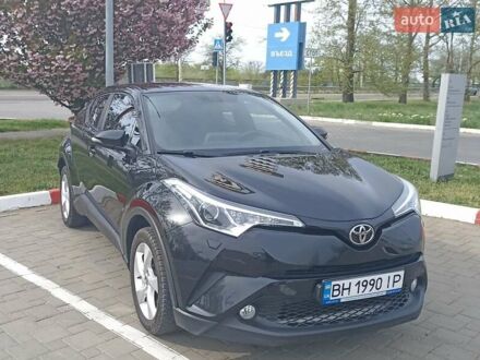 Черный Тойота C-HR, объемом двигателя 1.2 л и пробегом 64 тыс. км за 22400 $, фото 1 на Automoto.ua