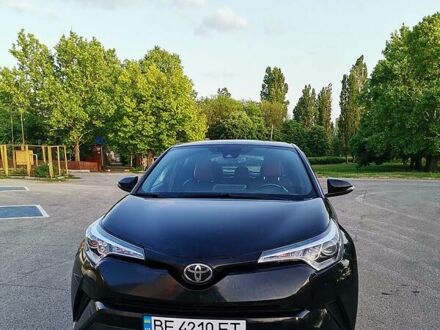 Тойота C-HR 2017 у Миколаєві на Automoto.ua Чорний Тойота C-HR, об'ємом двигуна 2 л та пробігом 78 тис. км за 18500 $, фото 1 на Automoto.ua
