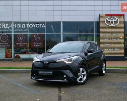 Черный Тойота C-HR, объемом двигателя 1.2 л и пробегом 66 тыс. км за 19819 $, фото 1 на Automoto.ua