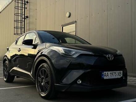 Тойота C-HR 2018 у Києві на Automoto.ua Чорний Тойота C-HR, об'ємом двигуна 1.2 л та пробігом 52 тис. км за 21500 $, фото 1 на Automoto.ua