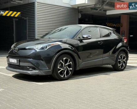 Чорний Тойота C-HR, об'ємом двигуна 2 л та пробігом 68 тис. км за 18200 $, фото 1 на Automoto.ua