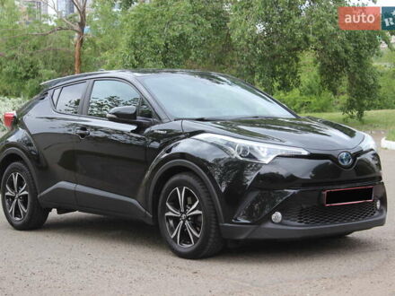 Тойота C-HR 2019 в Днепре (Днепропетровске) на Automoto.ua Черный Тойота C-HR, объемом двигателя 1.8 л и пробегом 72 тыс. км за 27999 $, фото 1 на Automoto.ua