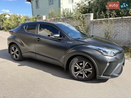 Черный Тойота C-HR, объемом двигателя 1.8 л и пробегом 41 тыс. км за 27999 $, фото 1 на Automoto.ua