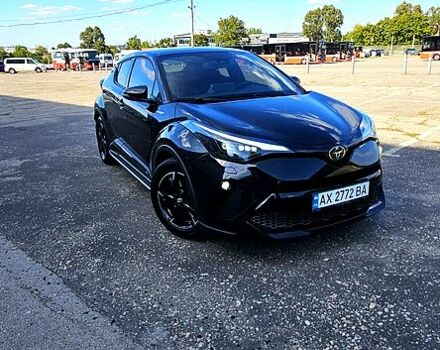 Черный Тойота C-HR, объемом двигателя 2 л и пробегом 57 тыс. км за 31000 $, фото 1 на Automoto.ua