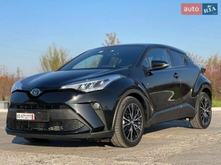 Черный Тойота C-HR, объемом двигателя 0 л и пробегом 2 тыс. км за 32750 $, фото 1 на Automoto.ua