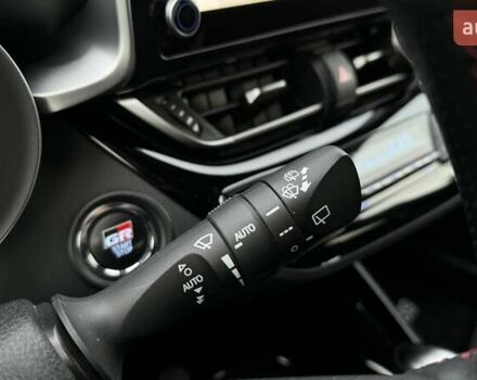 Фіолетовий Тойота C-HR, об'ємом двигуна 1.8 л та пробігом 42 тис. км за 33000 $, фото 31 на Automoto.ua