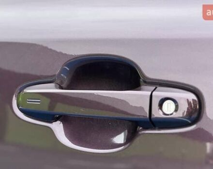 Фіолетовий Тойота C-HR, об'ємом двигуна 1.8 л та пробігом 42 тис. км за 33000 $, фото 11 на Automoto.ua