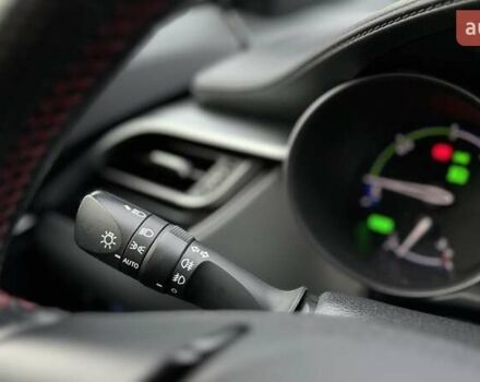 Фіолетовий Тойота C-HR, об'ємом двигуна 1.8 л та пробігом 42 тис. км за 33000 $, фото 32 на Automoto.ua