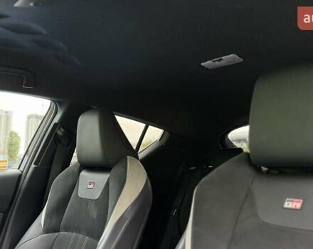 Фіолетовий Тойота C-HR, об'ємом двигуна 1.8 л та пробігом 42 тис. км за 33000 $, фото 38 на Automoto.ua