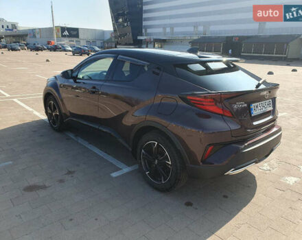 Фиолетовый Тойота C-HR, объемом двигателя 1.99 л и пробегом 8 тыс. км за 36000 $, фото 2 на Automoto.ua