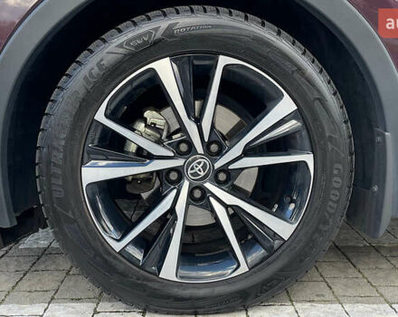 Фиолетовый Тойота C-HR, объемом двигателя 1.99 л и пробегом 34 тыс. км за 33788 $, фото 15 на Automoto.ua