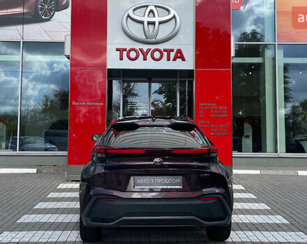 Фиолетовый Тойота C-HR, объемом двигателя 1.99 л и пробегом 34 тыс. км за 33788 $, фото 3 на Automoto.ua