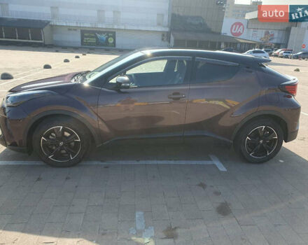 Фиолетовый Тойота C-HR, объемом двигателя 1.99 л и пробегом 8 тыс. км за 36000 $, фото 1 на Automoto.ua