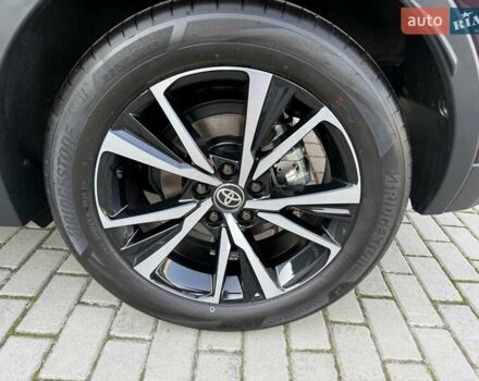Фиолетовый Тойота C-HR, объемом двигателя 1.8 л и пробегом 2 тыс. км за 35300 $, фото 21 на Automoto.ua