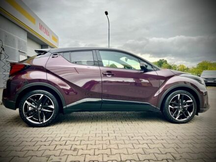Тойота C-HR 2022 в Киеве на Automoto.ua Фиолетовый Тойота C-HR, объемом двигателя 1.8 л и пробегом 40 тыс. км за 36500 $, фото 1 на Automoto.ua