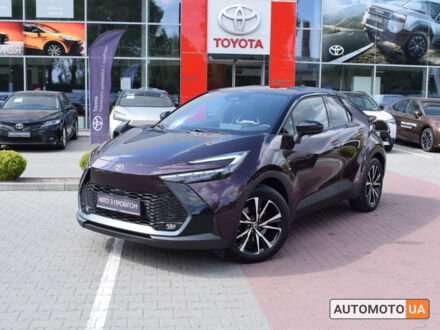 Тойота C-HR 2023 в Житомире на Automoto.ua Фиолетовый Тойота C-HR, объемом двигателя 2 л и пробегом 17 тыс. км за 39500 $, фото 1 на Automoto.ua