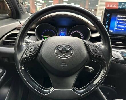 Коричневий Тойота C-HR, об'ємом двигуна 1.99 л та пробігом 130 тис. км за 22990 $, фото 14 на Automoto.ua