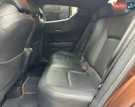Коричневий Тойота C-HR, об'ємом двигуна 1.99 л та пробігом 130 тис. км за 22990 $, фото 9 на Automoto.ua