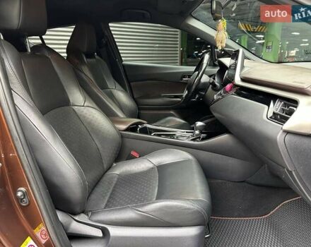 Коричневий Тойота C-HR, об'ємом двигуна 1.99 л та пробігом 130 тис. км за 22990 $, фото 11 на Automoto.ua