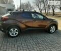 Коричневый Тойота C-HR, объемом двигателя 1.2 л и пробегом 143 тыс. км за 18500 $, фото 3 на Automoto.ua