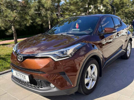 Коричневый Тойота C-HR, объемом двигателя 1.99 л и пробегом 128 тыс. км за 23900 $, фото 1 на Automoto.ua