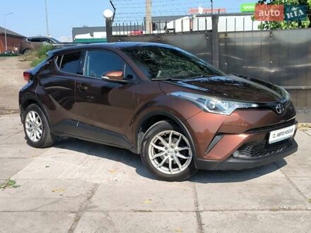 Коричневый Тойота C-HR, объемом двигателя 1.2 л и пробегом 86 тыс. км за 19790 $, фото 1 на Automoto.ua