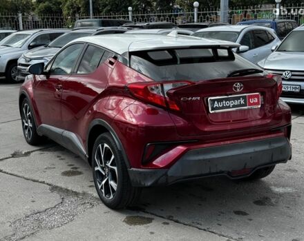 Красный Тойота C-HR, объемом двигателя 2 л и пробегом 76 тыс. км за 17690 $, фото 1 на Automoto.ua