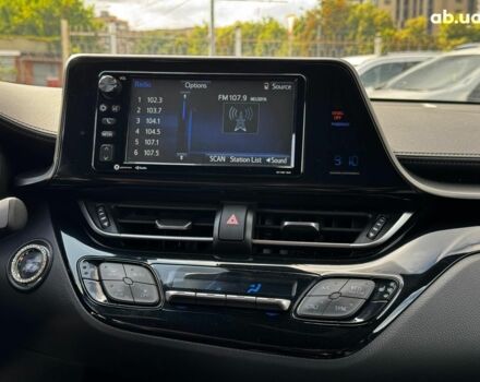 Красный Тойота C-HR, объемом двигателя 2 л и пробегом 76 тыс. км за 17690 $, фото 22 на Automoto.ua