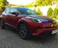 Красный Тойота C-HR, объемом двигателя 2 л и пробегом 60 тыс. км за 19750 $, фото 1 на Automoto.ua