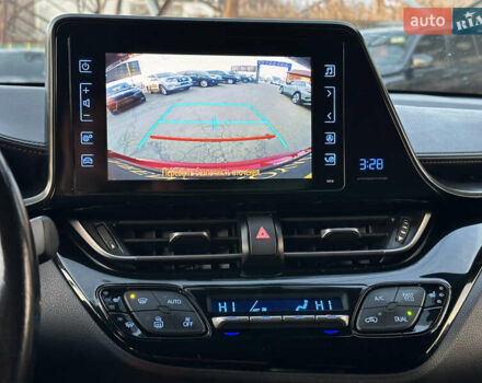 Красный Тойота C-HR, объемом двигателя 1.2 л и пробегом 138 тыс. км за 17500 $, фото 31 на Automoto.ua
