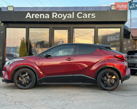 Красный Тойота C-HR, объемом двигателя 1.2 л и пробегом 138 тыс. км за 17500 $, фото 4 на Automoto.ua