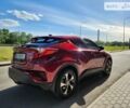 Красный Тойота C-HR, объемом двигателя 1.8 л и пробегом 124 тыс. км за 21900 $, фото 2 на Automoto.ua