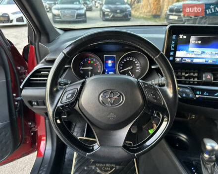 Красный Тойота C-HR, объемом двигателя 1.2 л и пробегом 138 тыс. км за 17500 $, фото 26 на Automoto.ua