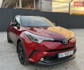 Красный Тойота C-HR, объемом двигателя 1.2 л и пробегом 131 тыс. км за 17700 $, фото 1 на Automoto.ua