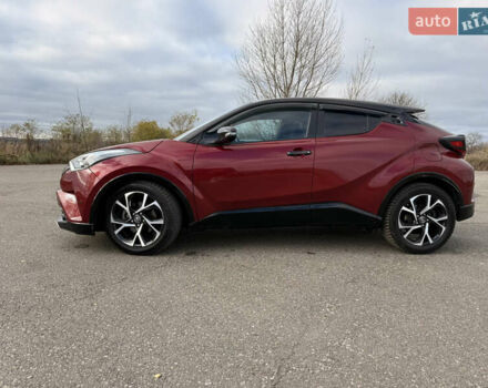 Красный Тойота C-HR, объемом двигателя 1.99 л и пробегом 110 тыс. км за 19200 $, фото 10 на Automoto.ua